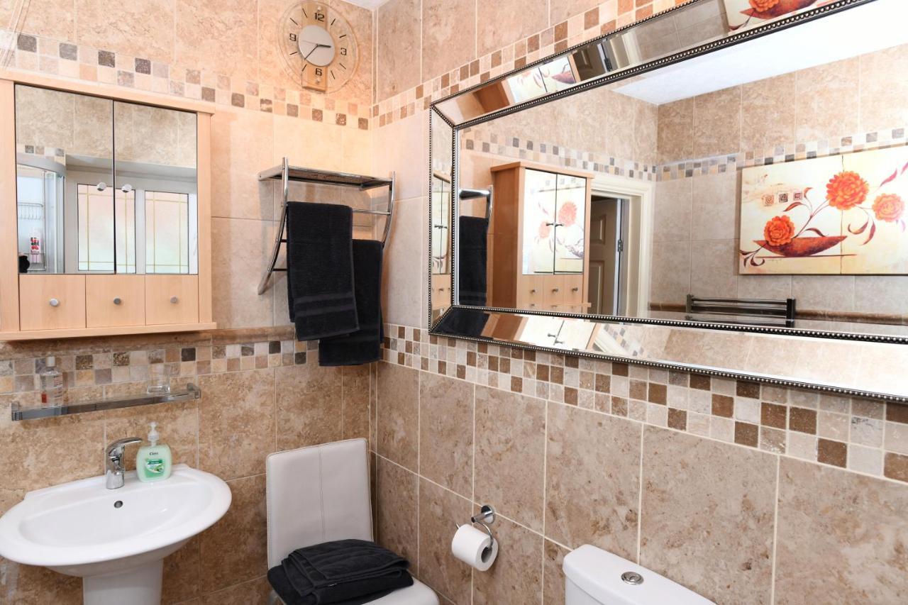 סוואנסי Luxury Suite In Quiet Countryside Location מראה חיצוני תמונה